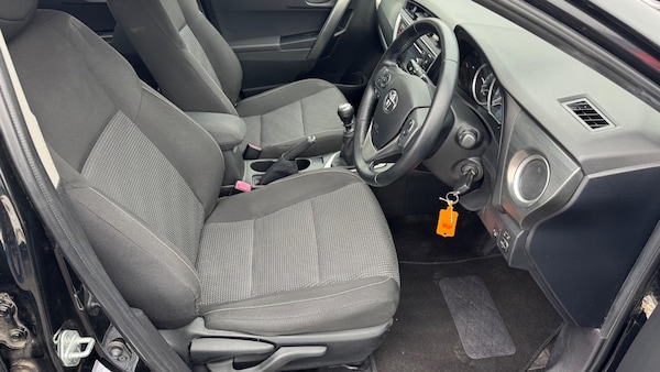 Used Toyota Auris 2013 for sale - 74396994: Photo 15