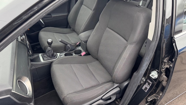 Used Toyota Auris 2013 for sale - 74396994: Photo 19