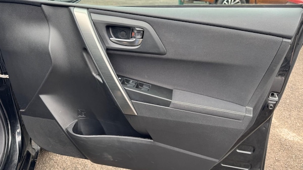 Used Toyota Auris 2013 for sale - 74396994: Photo 29