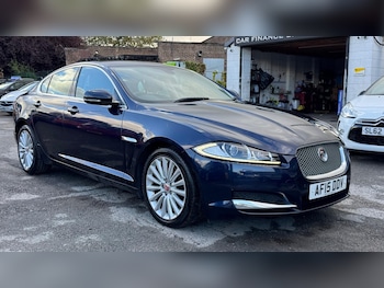 2015 - 2.2d [200] Luxury 4dr Auto