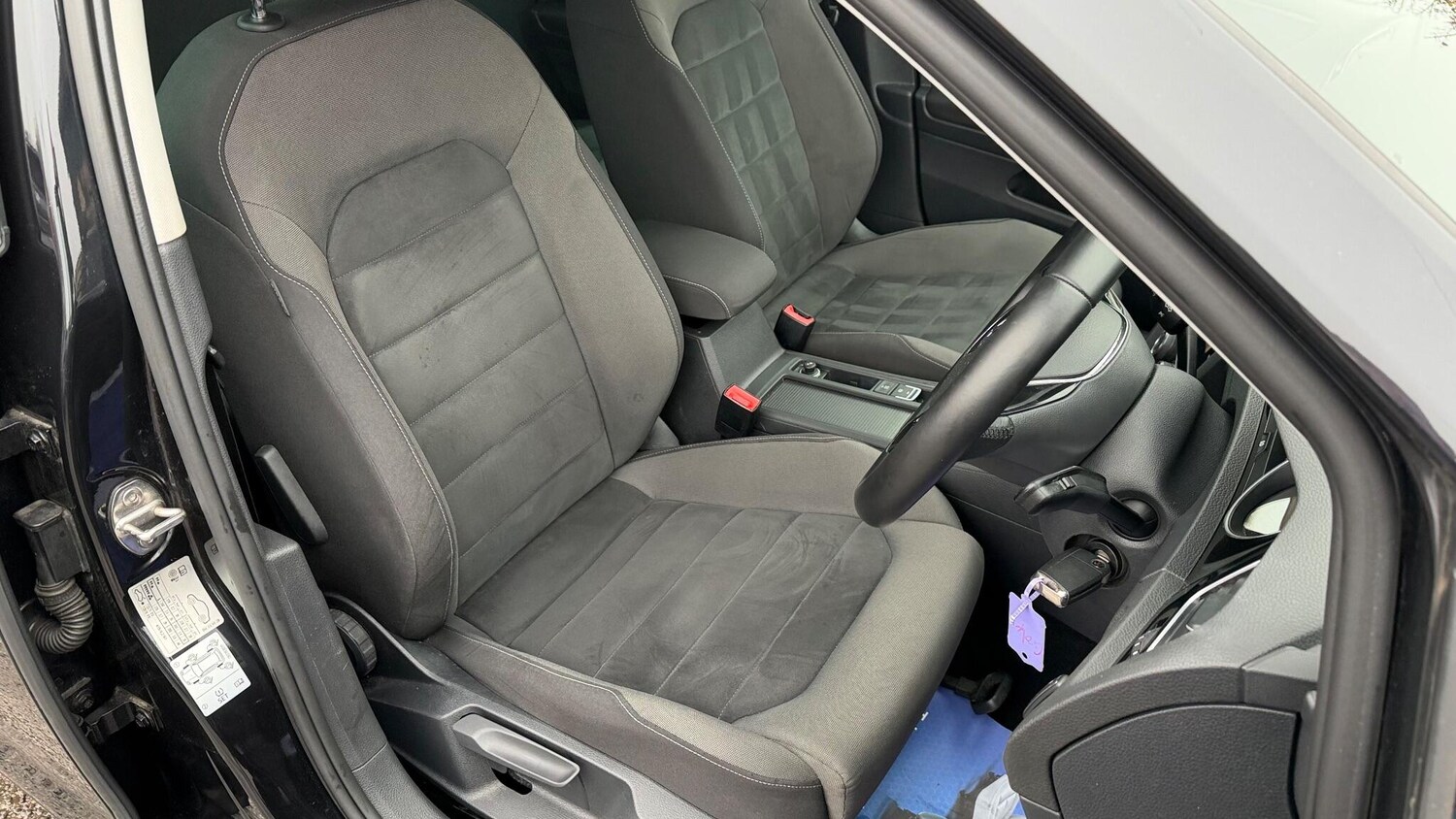 Used Volkswagen Golf 2018 for sale - 78206843: Photo 14