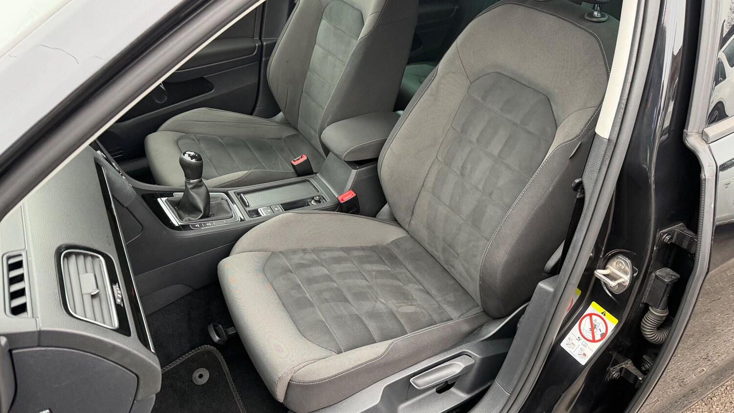 Used Volkswagen Golf 2018 for sale - 78206843: Photo 17