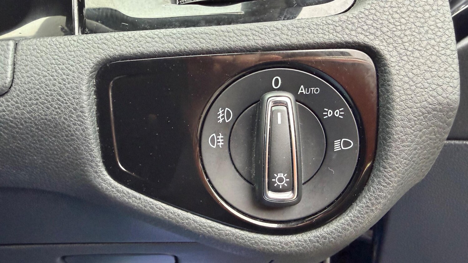 Used Volkswagen Golf 2018 for sale - 78206843: Photo 26