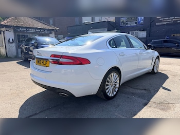 Used Jaguar XF 2015 for sale - 79175475: Photo