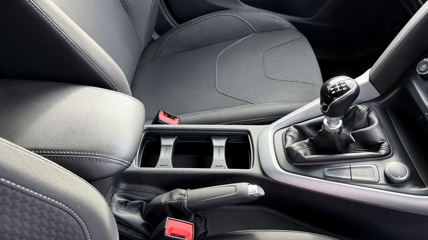 Used Ford Focus 2015 for sale - 77660504: Photo 32