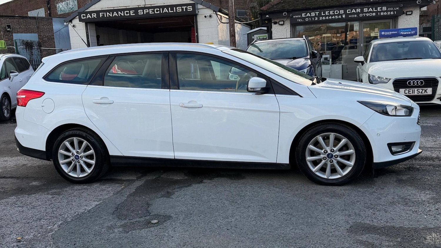 Used Ford Focus 2015 for sale - 76609432: Photo 2