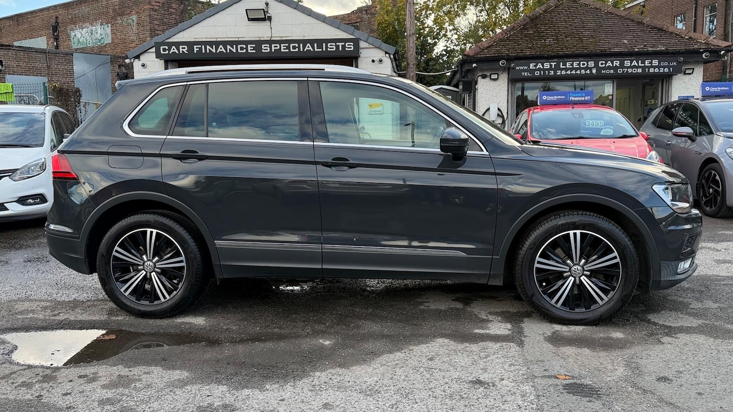 Used Volkswagen Tiguan 2017 for sale - 76389996: Photo 2