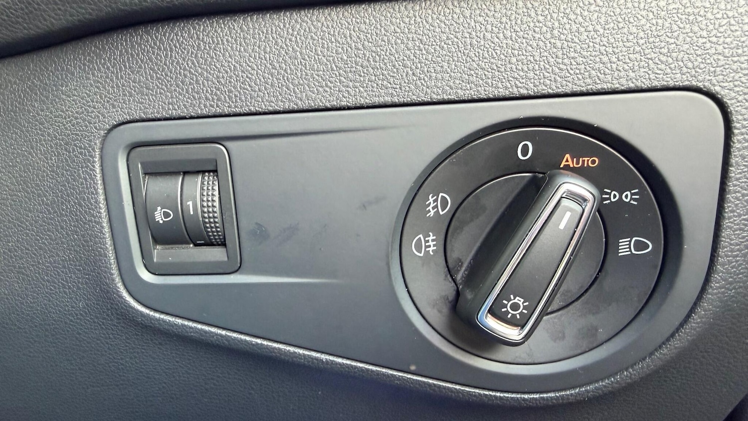 Used Volkswagen Tiguan 2017 for sale - 76389996: Photo 28