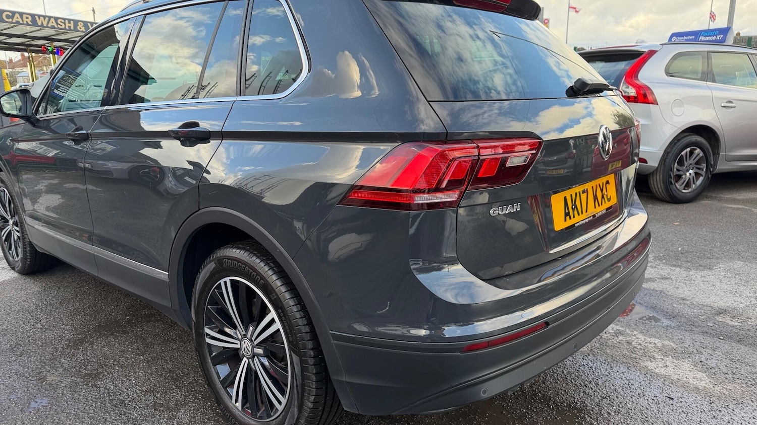 Used Volkswagen Tiguan 2017 for sale - 76389996: Photo 40