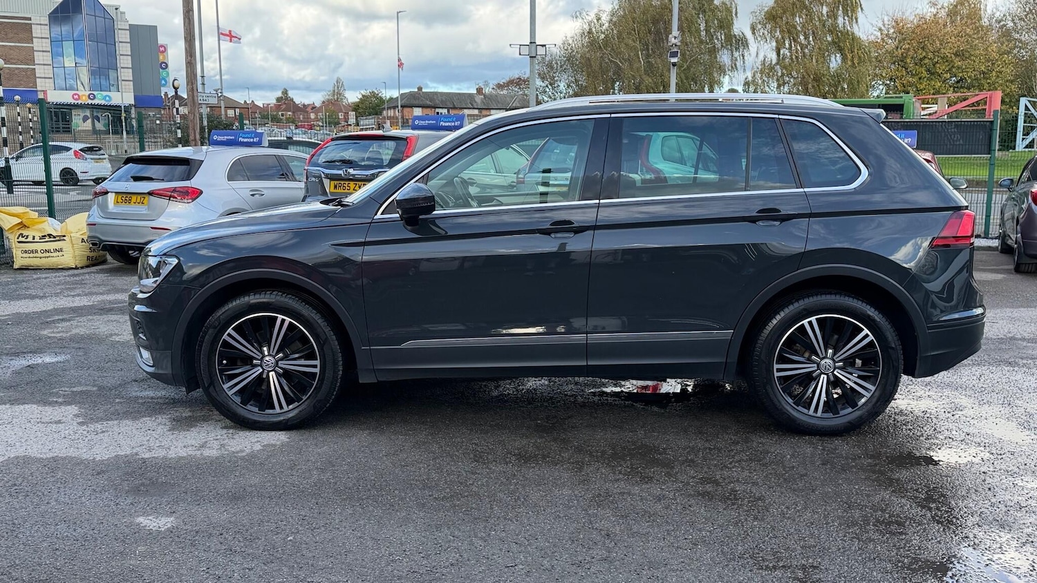 Used Volkswagen Tiguan 2017 for sale - 76389996: Photo 6