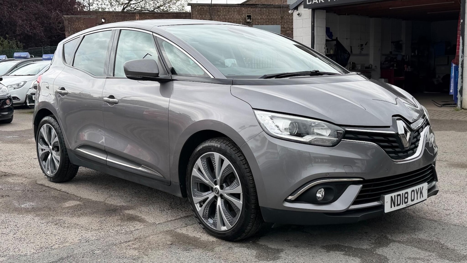 Used Renault Scenic 2018 for sale - 76203673: Photo 1