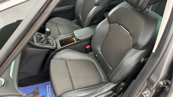 Used Renault Scenic 2018 for sale - 76203673: Photo 19