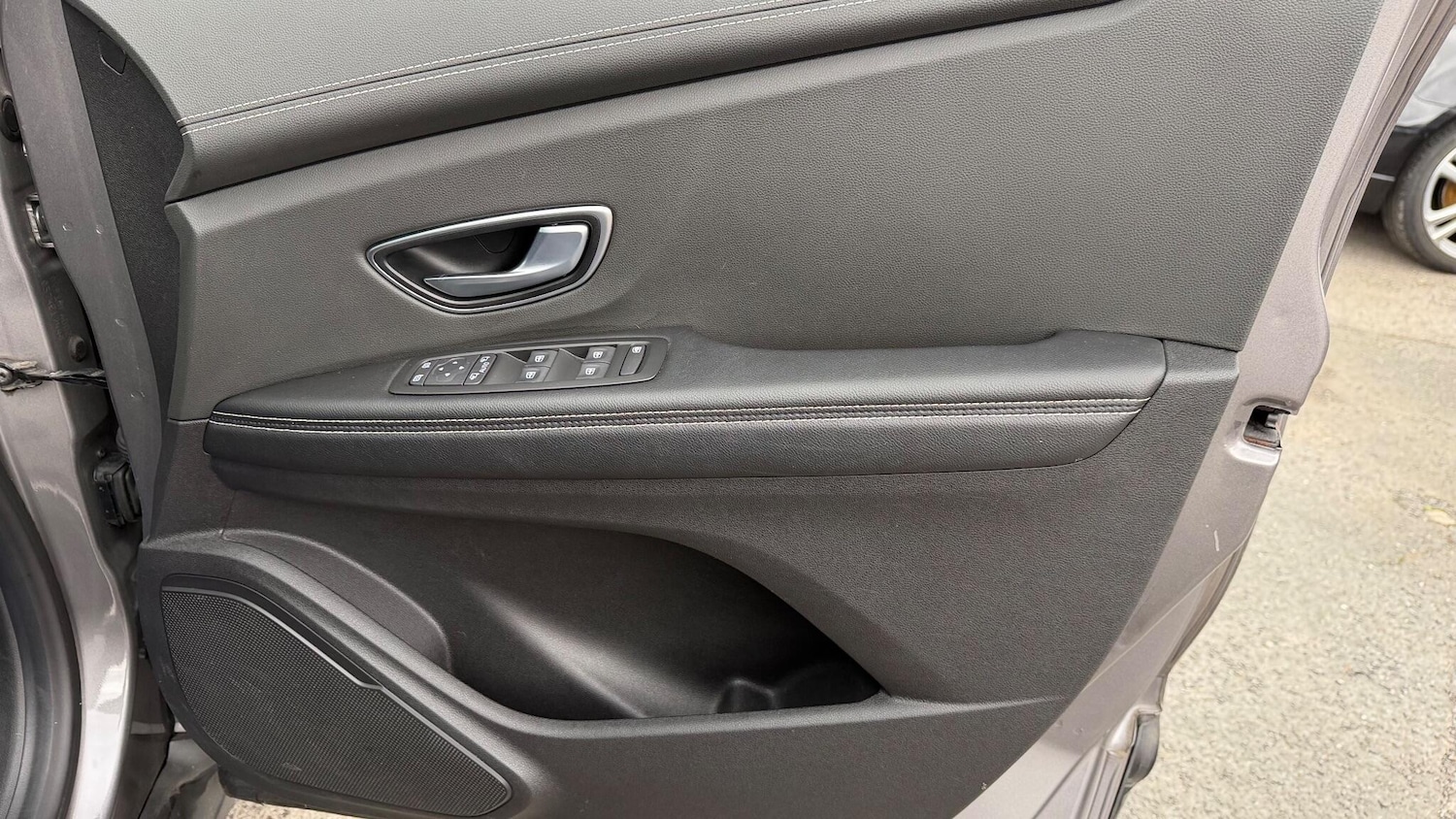 Used Renault Scenic 2018 for sale - 76203673: Photo 28