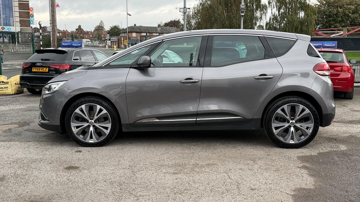 Used Renault Scenic 2018 for sale - 76203673: Photo 6
