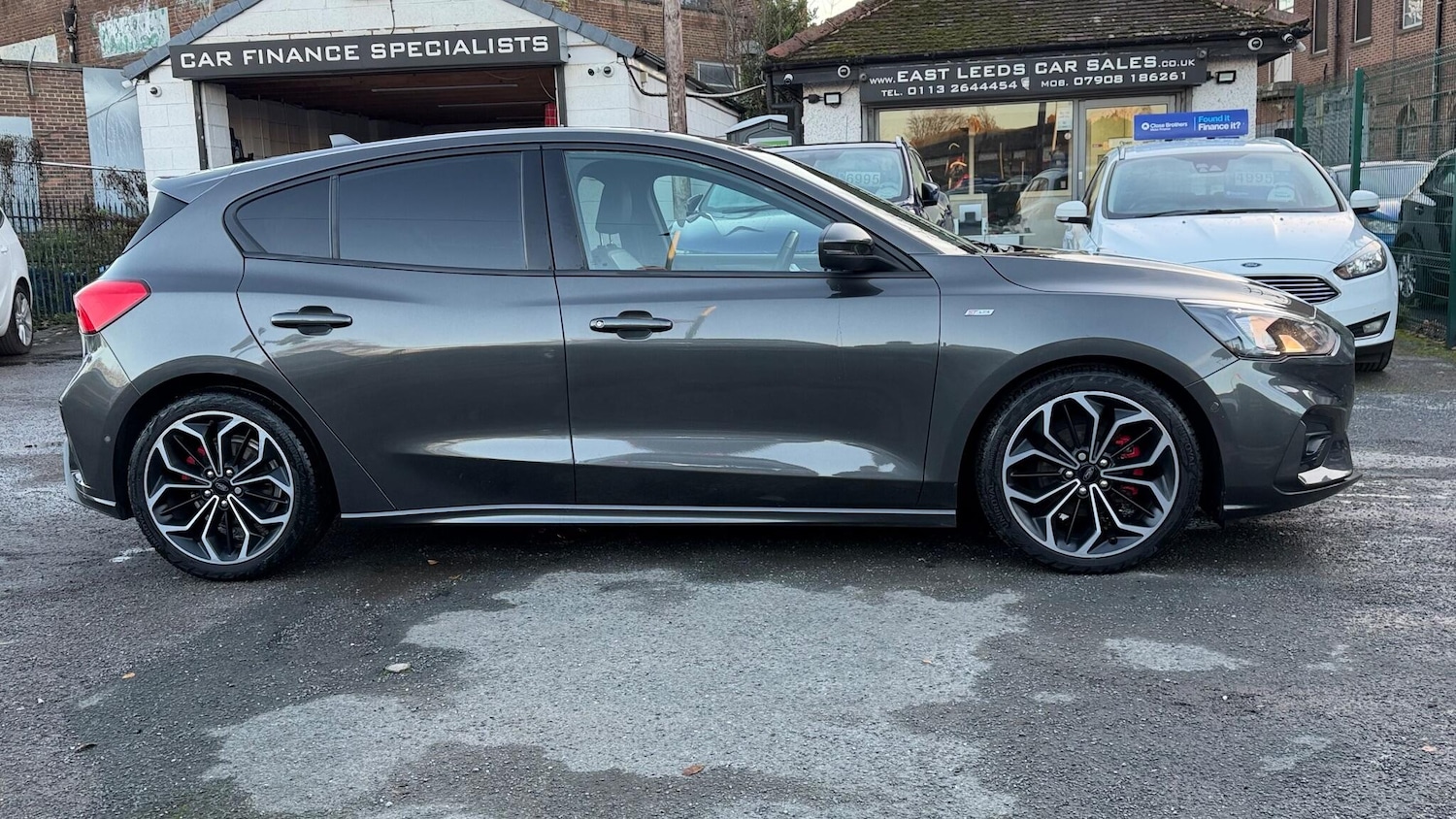 Used Ford Focus 2018 for sale - 76635908: Photo 2