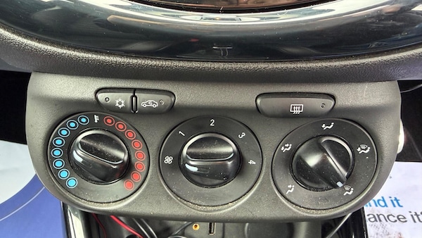 Used Vauxhall Corsa 2015 for sale - 76176215: Photo 23