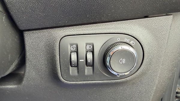 Used Vauxhall Corsa 2015 for sale - 76176215: Photo 26