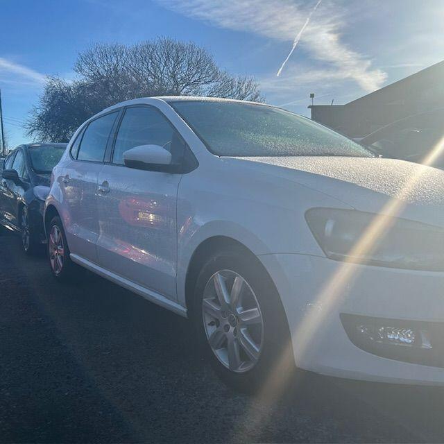 Used Volkswagen Polo 2012 for sale - 76661193: Photo 1