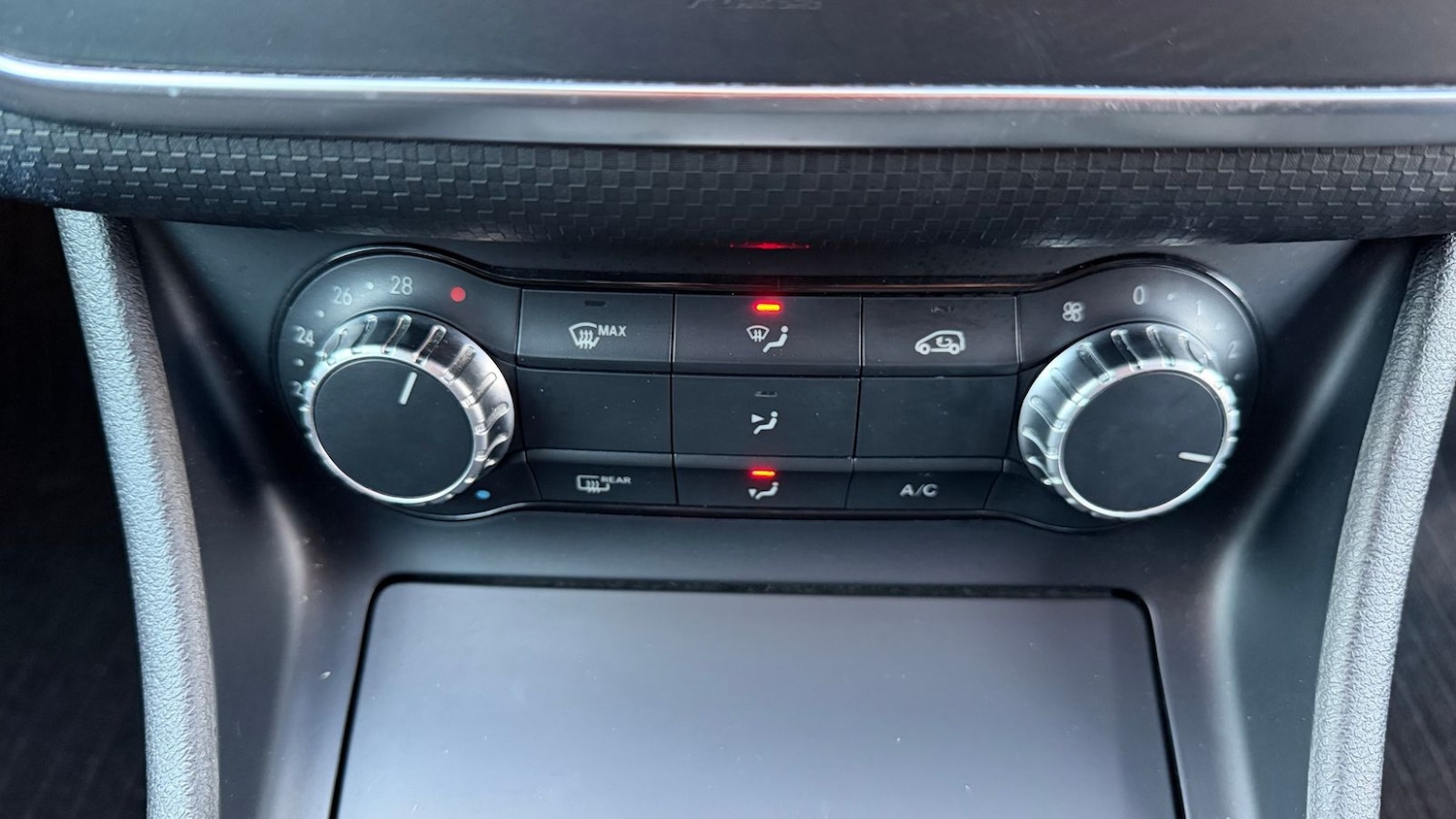 Used Mercedes-Benz A-Class 2014 for sale - 76915209: Photo 22