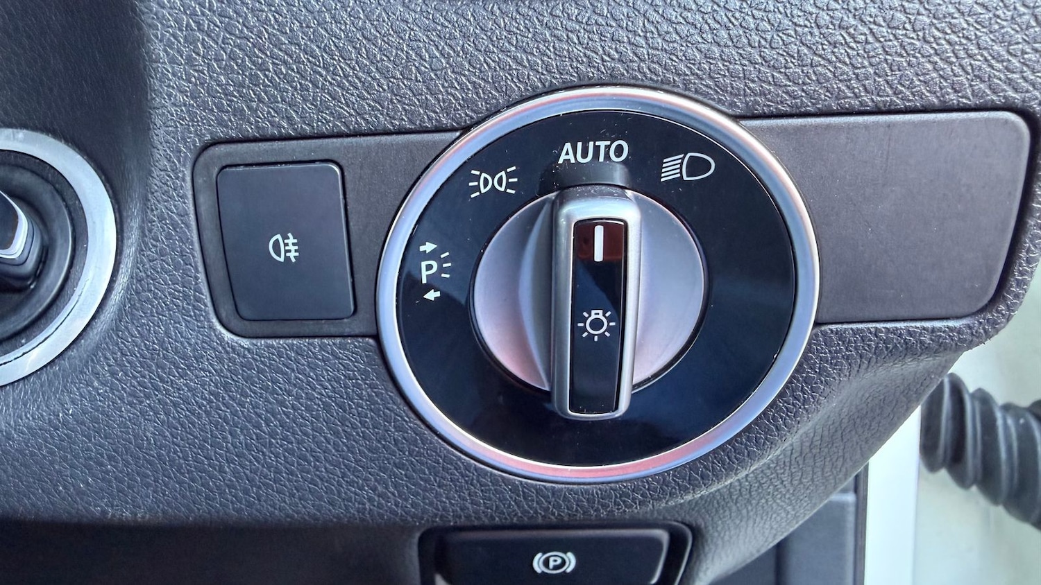 Used Mercedes-Benz A-Class 2014 for sale - 76915209: Photo 27