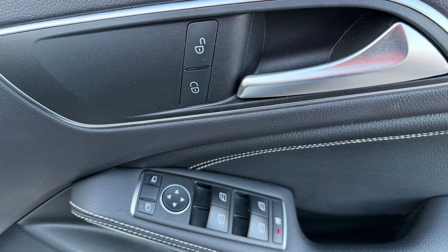 Used Mercedes-Benz A-Class 2014 for sale - 76915209: Photo 28