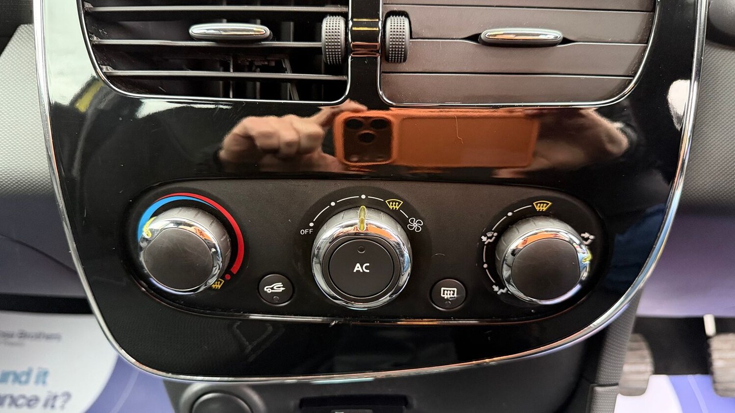 Used Renault Clio 2013 for sale - 77685831: Photo 22