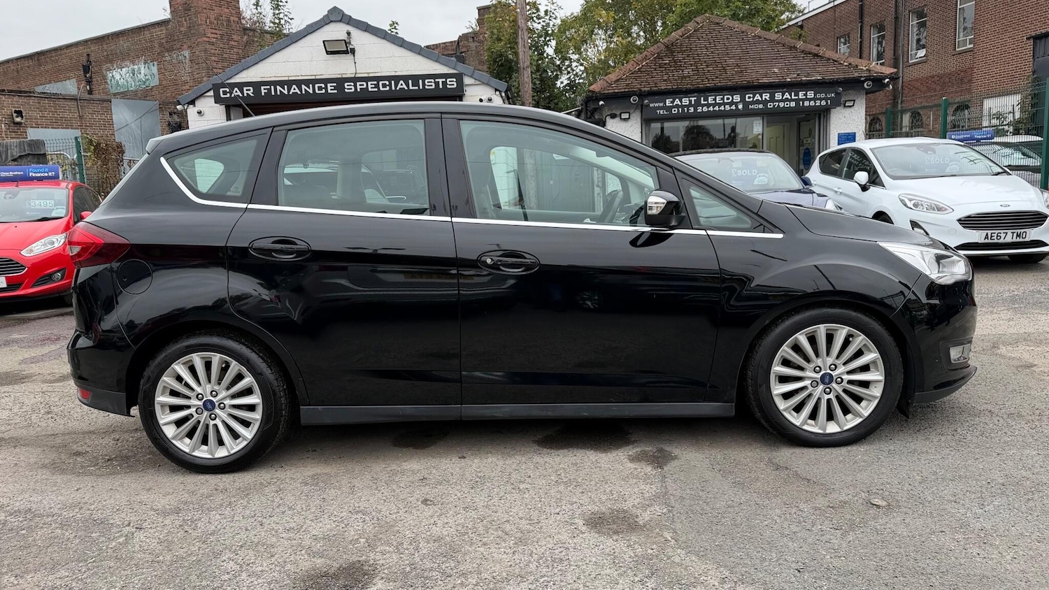 Used Ford C-Max 2017 for sale - 76297376: Photo 2
