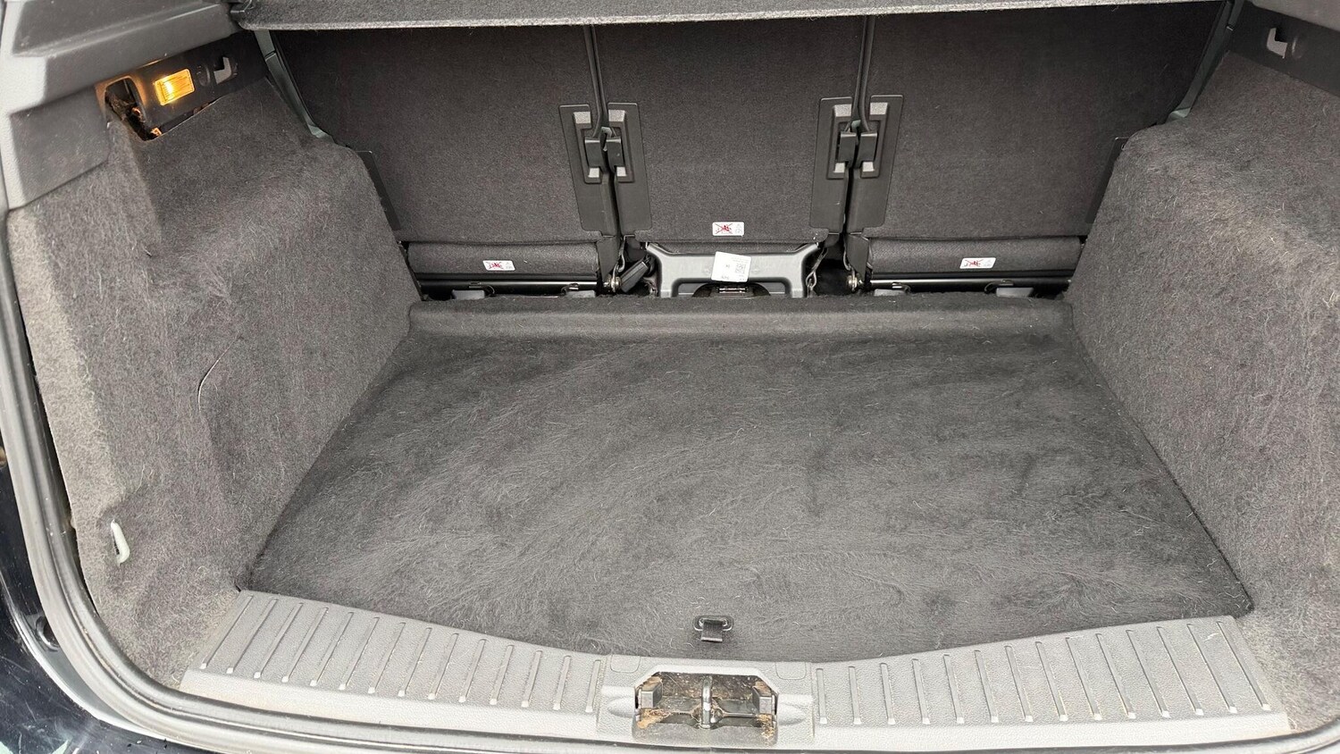 Used Ford C-Max 2017 for sale - 76297376: Photo 21