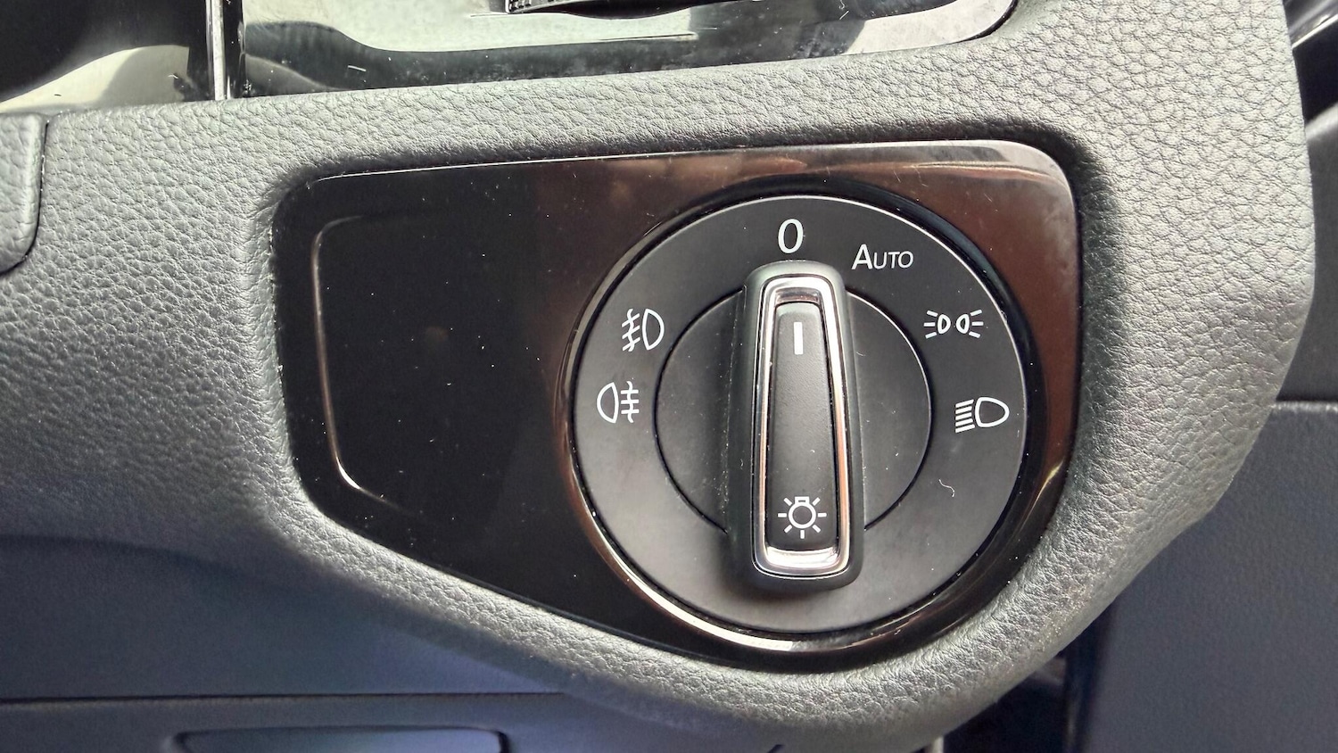 Used Volkswagen Golf 2018 for sale - 76501230: Photo 27