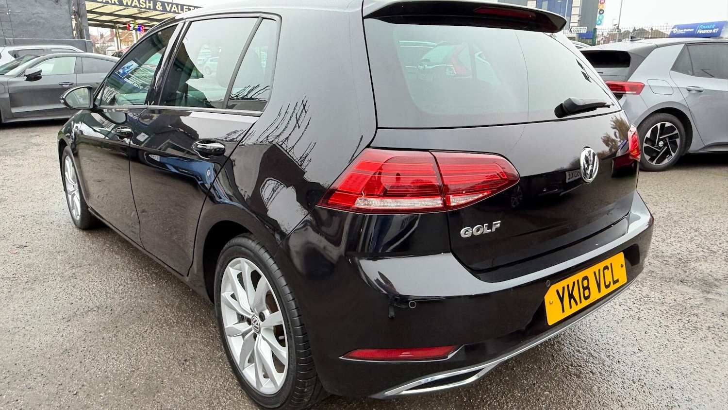 Used Volkswagen Golf 2018 for sale - 76501230: Photo 37