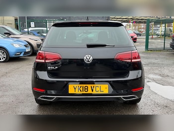 Used Volkswagen Golf 2018 for sale - 76501230: Photo