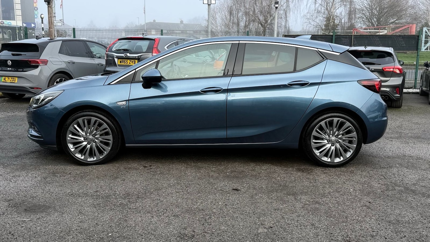 Used Vauxhall Astra 2017 for sale - 77360678: Photo 6