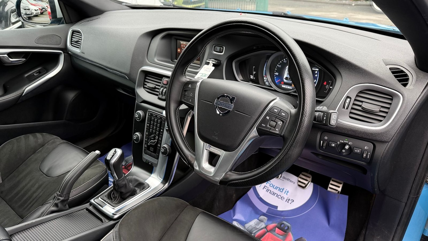 Used Volvo V40 2014 for sale - 77786332: Photo 12