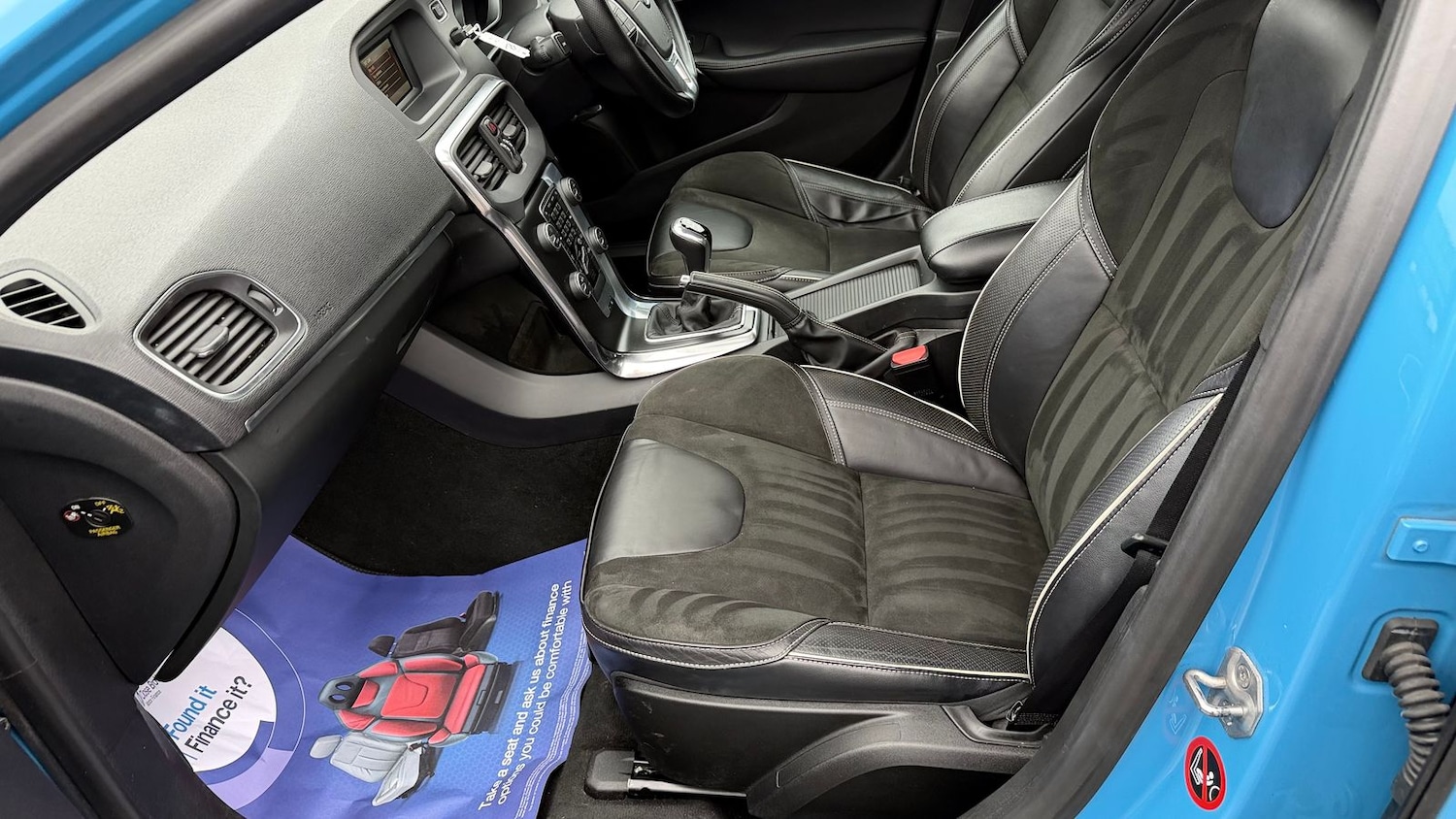 Used Volvo V40 2014 for sale - 77786332: Photo 16