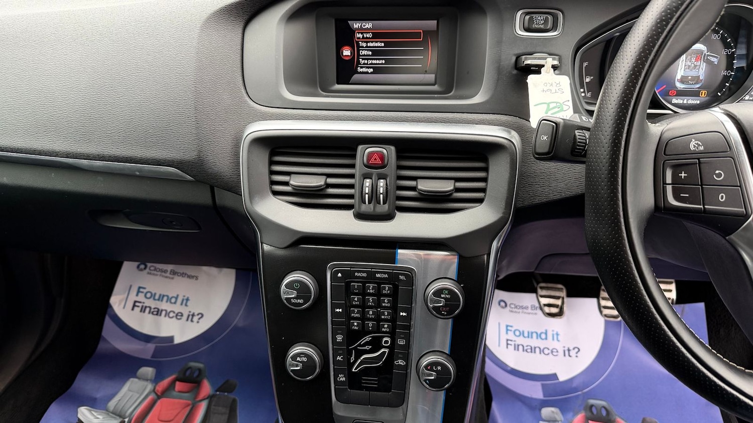 Used Volvo V40 2014 for sale - 77786332: Photo 24