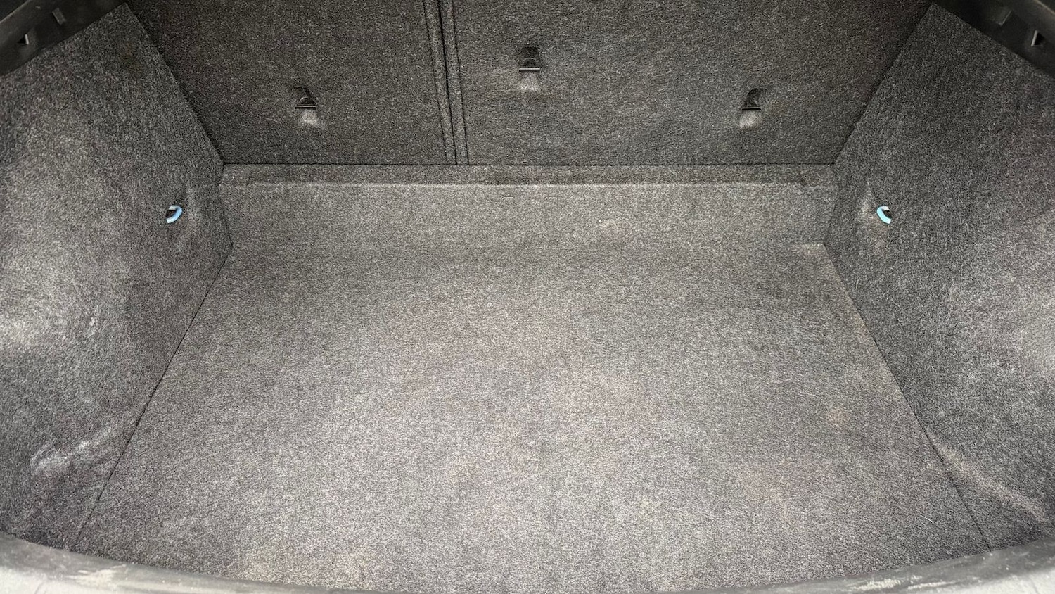 Used Volvo V40 2014 for sale - 77786332: Photo 32