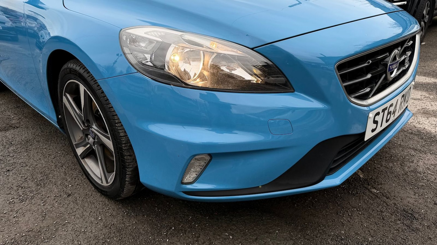 Used Volvo V40 2014 for sale - 77786332: Photo 35