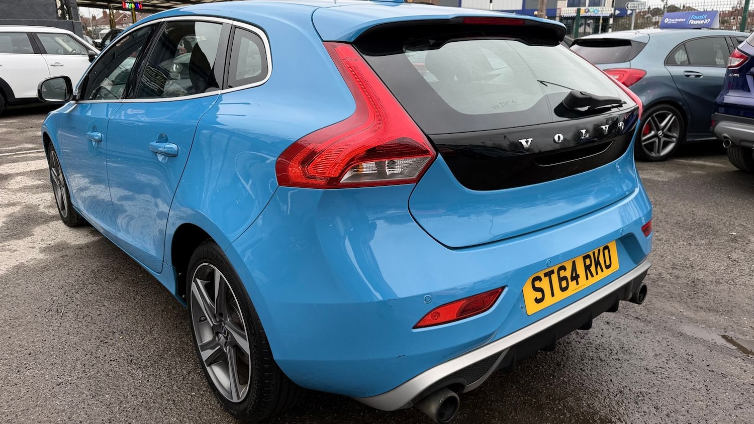 Used Volvo V40 2014 for sale - 77786332: Photo 38