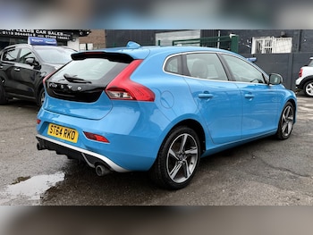 Used Volvo V40 2014 for sale - 77786332: Photo