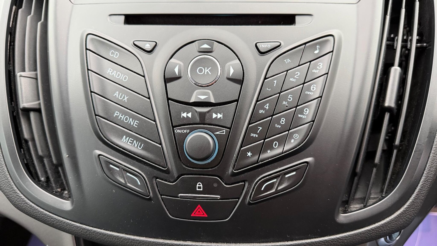 Used Ford Kuga 2014 for sale - 77169449: Photo 24