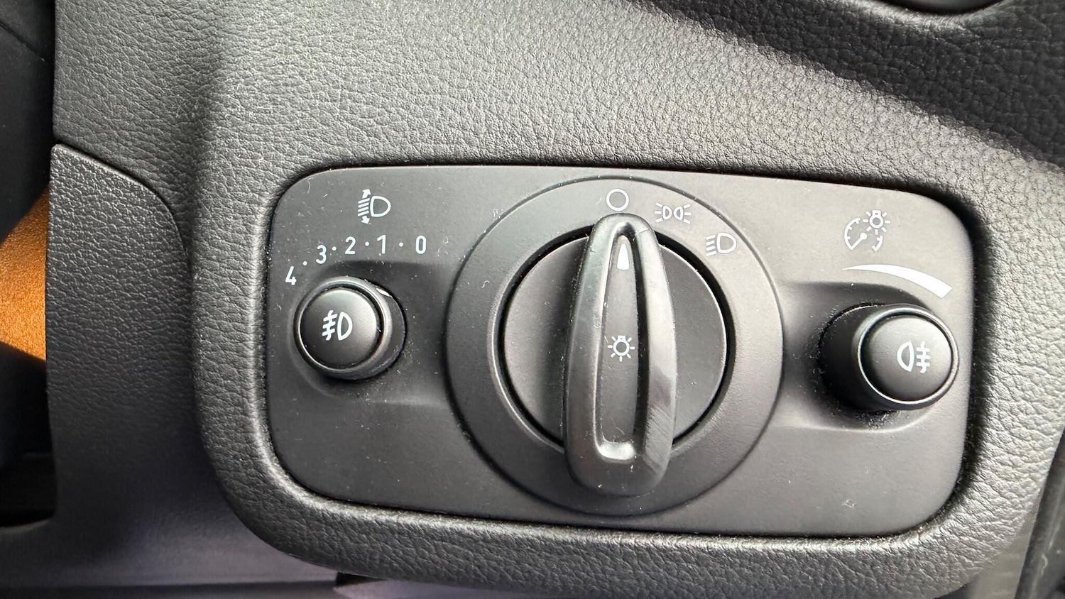 Used Ford Kuga 2014 for sale - 77169449: Photo 28