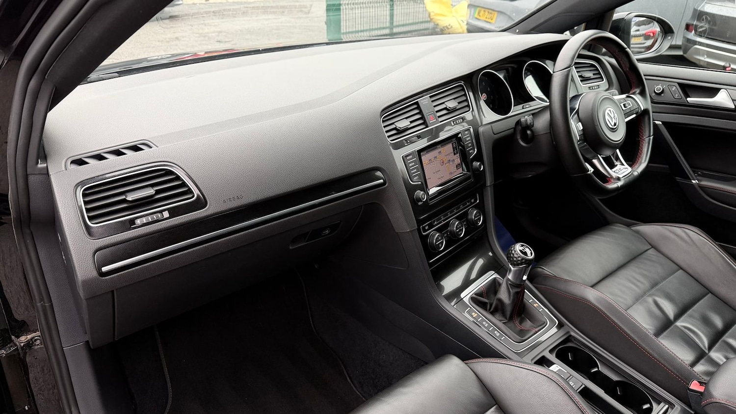 Used Volkswagen Golf 2014 for sale - 77256585: Photo 15