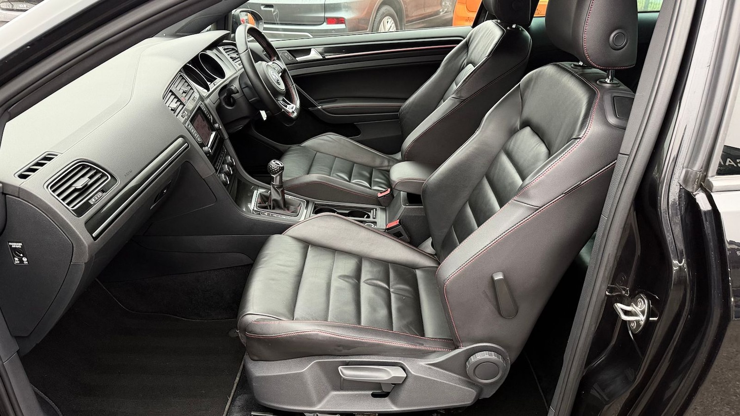 Used Volkswagen Golf 2014 for sale - 77256585: Photo 16