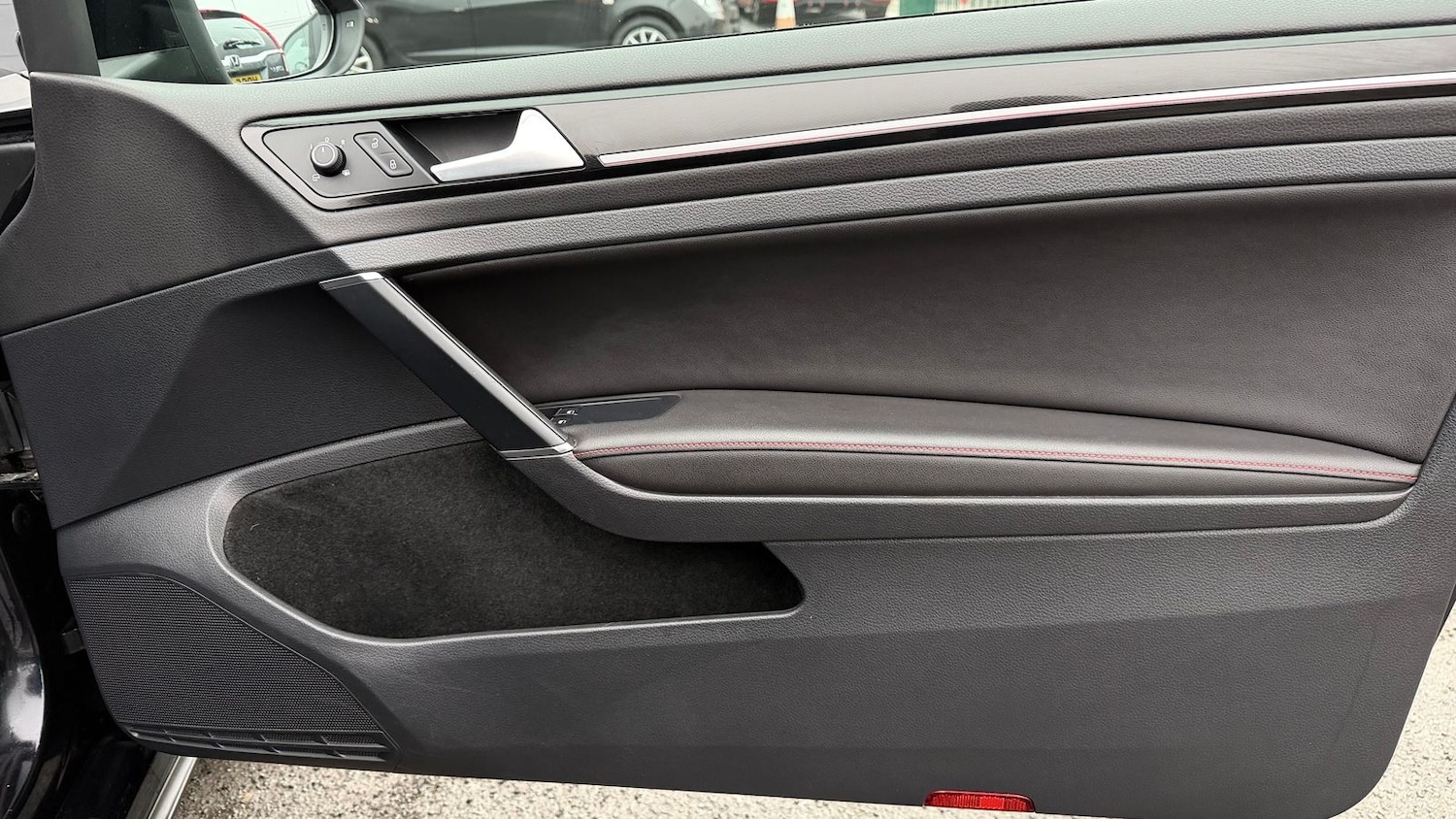 Used Volkswagen Golf 2014 for sale - 77256585: Photo 28