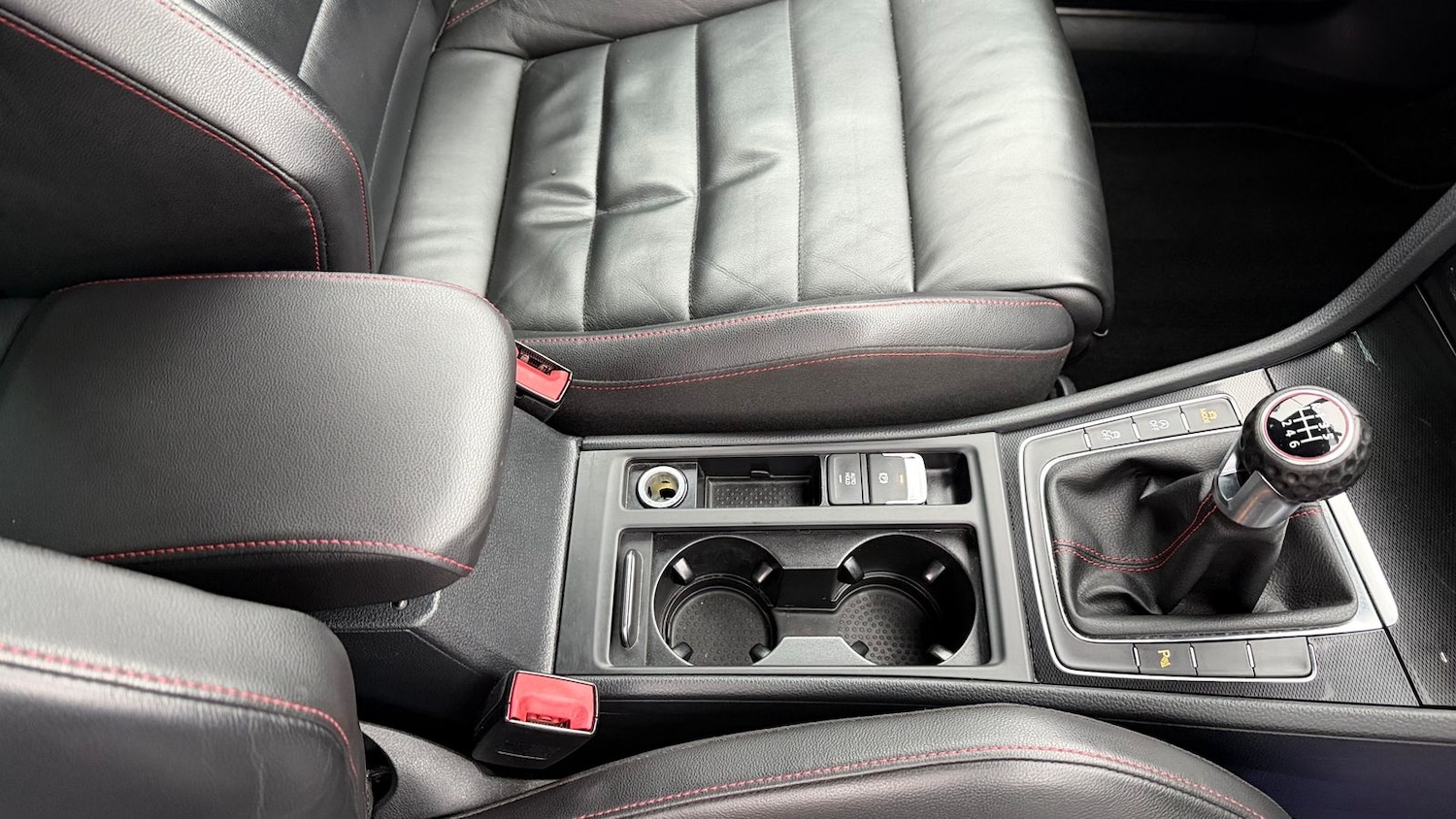 Used Volkswagen Golf 2014 for sale - 77256585: Photo 29