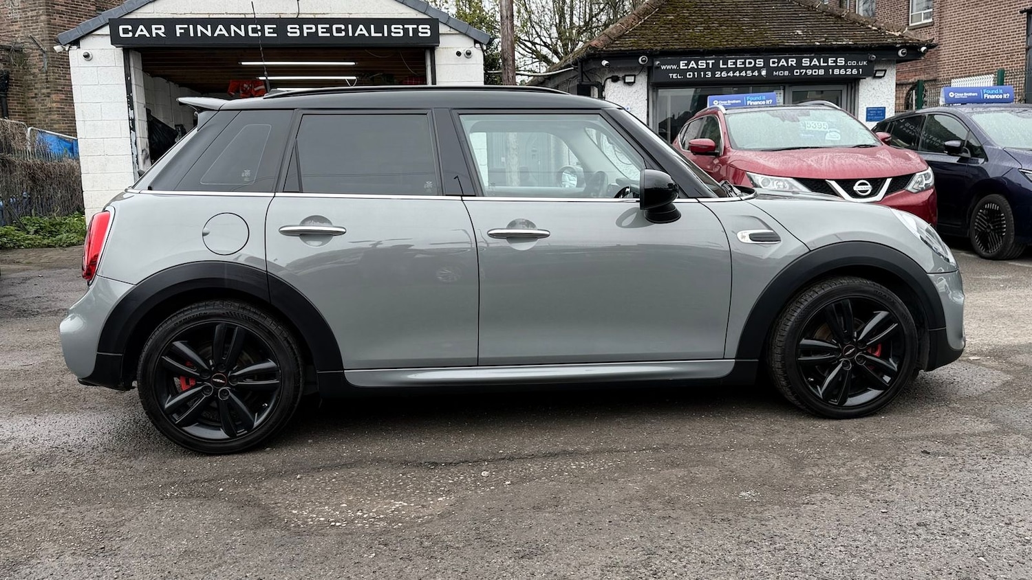 Used MINI Hatch 2017 for sale - 78187110: Photo 2