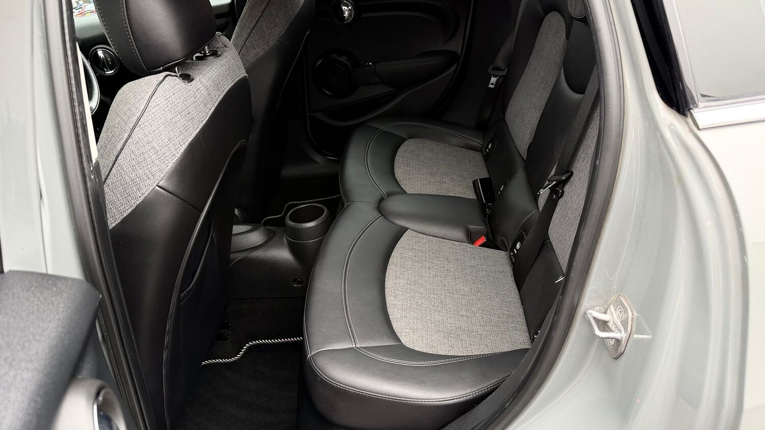 Used MINI Hatch 2017 for sale - 78187110: Photo 20