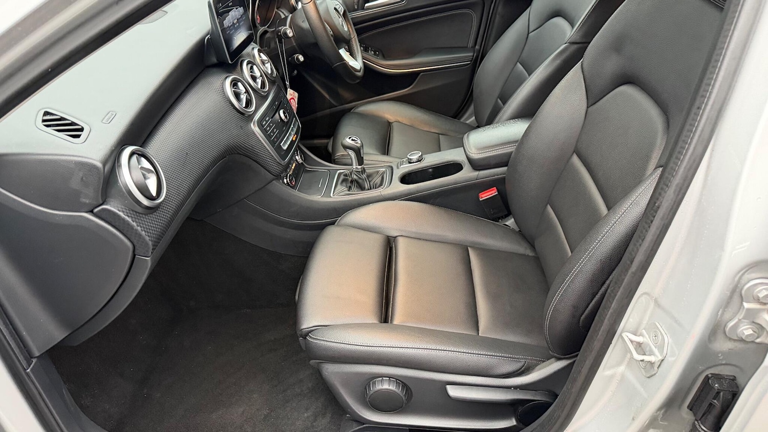 Used Mercedes-Benz A-Class 2017 for sale - 77614595: Photo 16