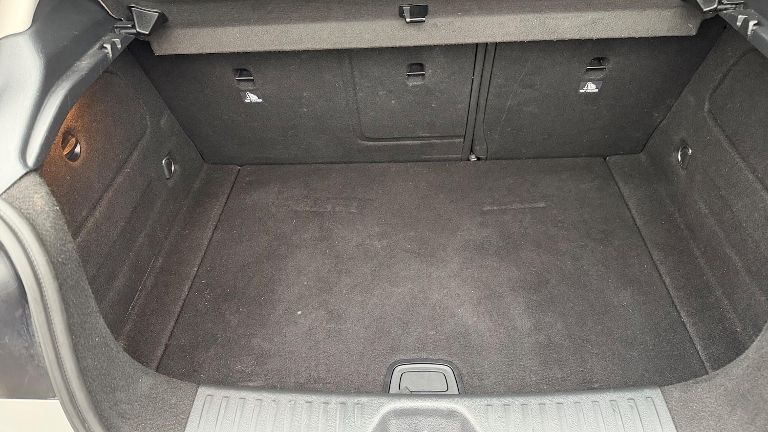 Used Mercedes-Benz A-Class 2017 for sale - 77614595: Photo 34