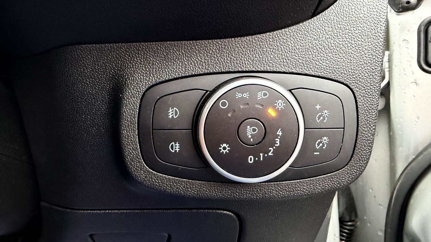 Used Ford Fiesta 2018 for sale - 77499817: Photo 27